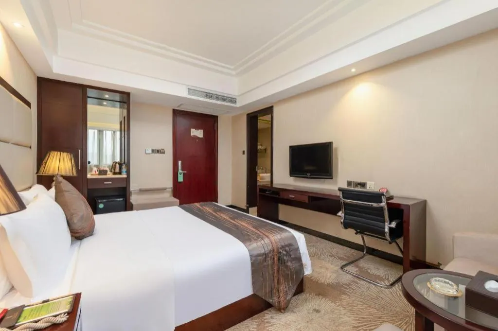 Bed in Park Lane Hotel