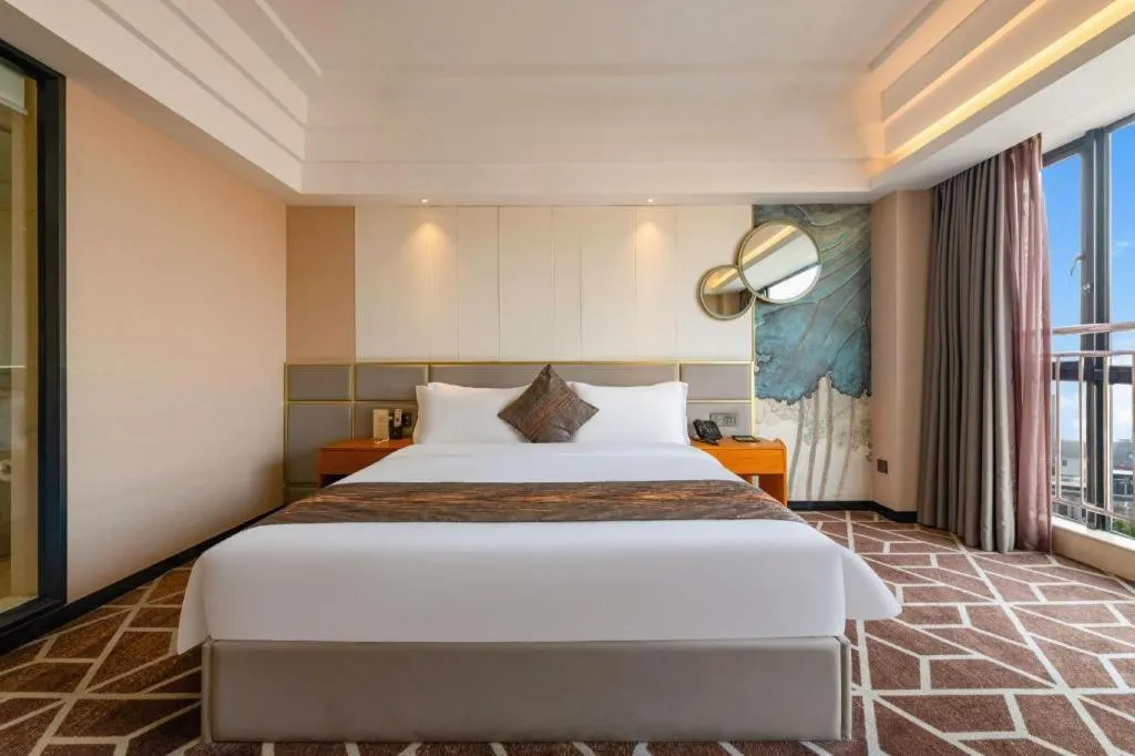 Bed in Park Lane Hotel