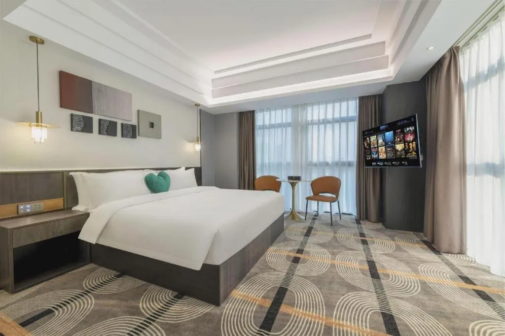 Bed in Park Lane Hotel