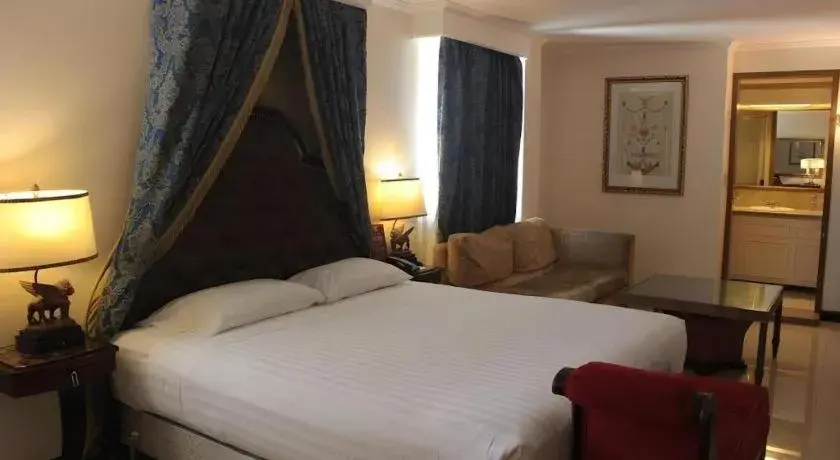 Bed in Subic Bay Venezia Bed in Subic Bay Venezia