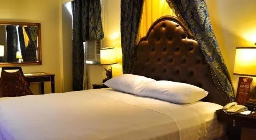 Bed in Subic Bay Venezia Bed in Subic Bay Venezia