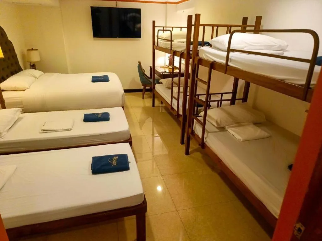 Bed in Subic Bay Venezia