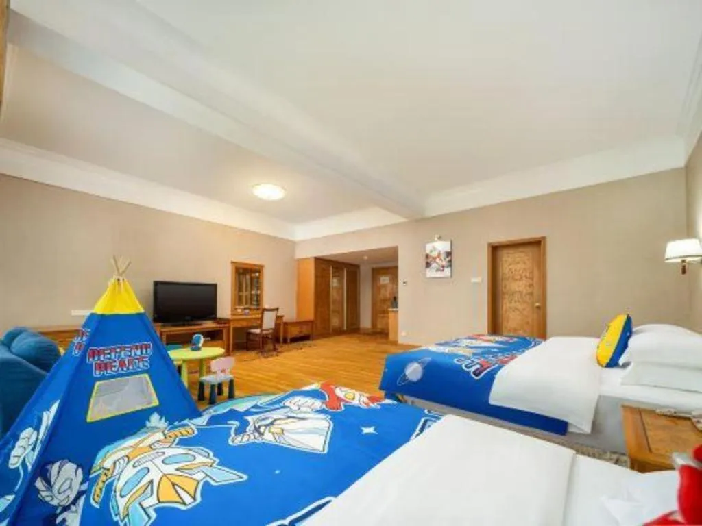 Bed in Zhuhai Dehan Hotel