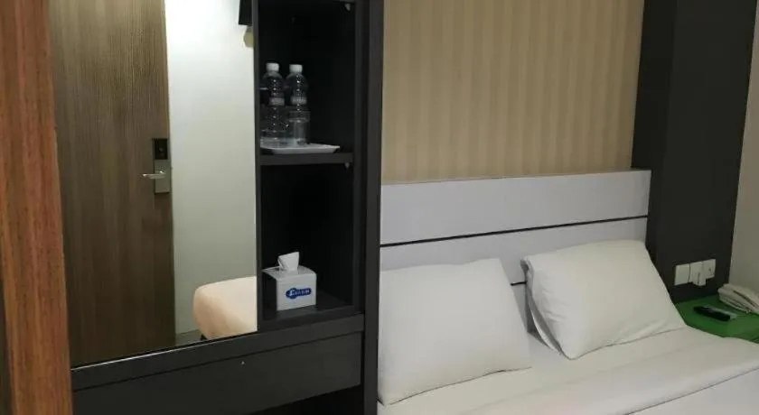 Bed in Redlink Hotel