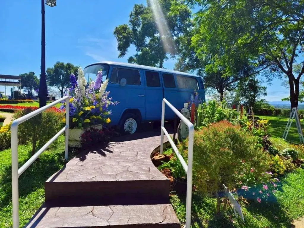 Montana Cotswolds Resort