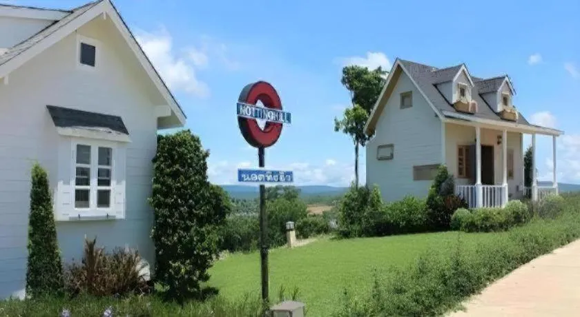 Montana Cotswolds Resort