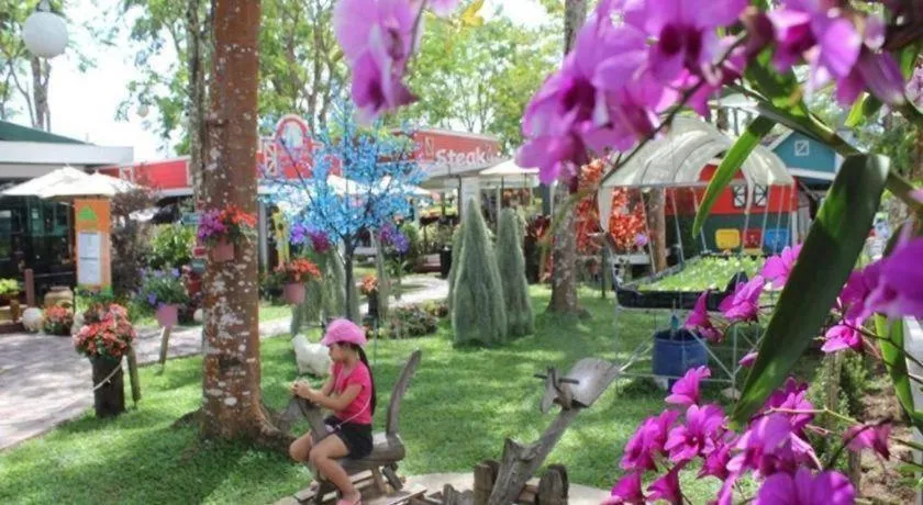 Montana Cotswolds Resort