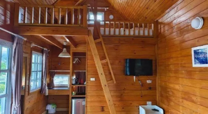 Montana Cotswolds Resort