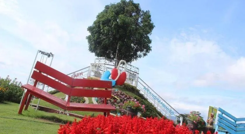 Montana Cotswolds Resort