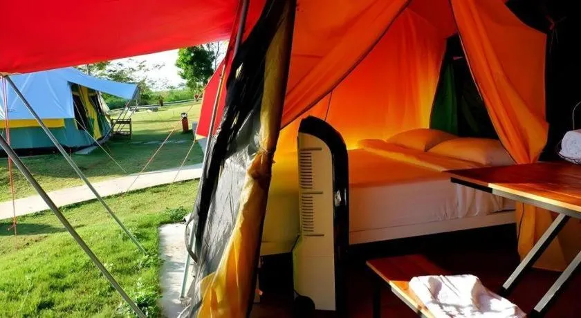 Montana Cotswolds Resort