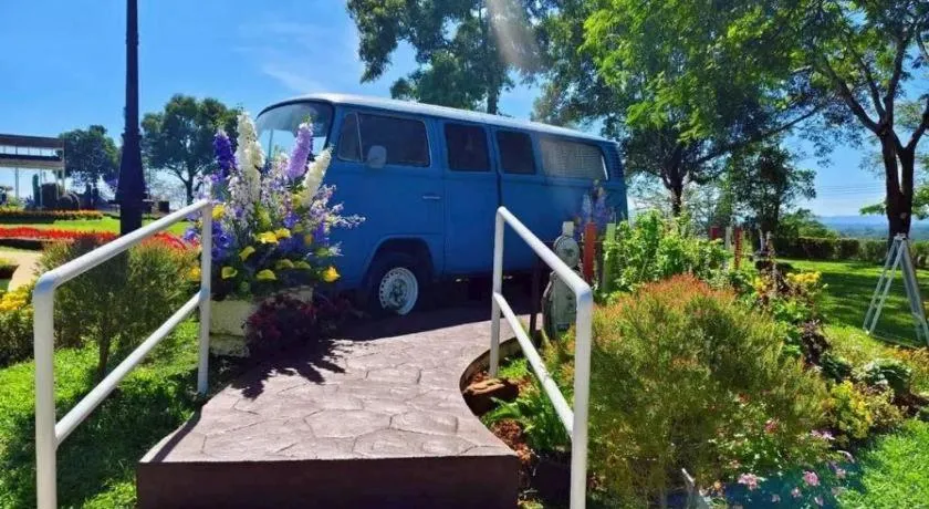 Montana Cotswolds Resort