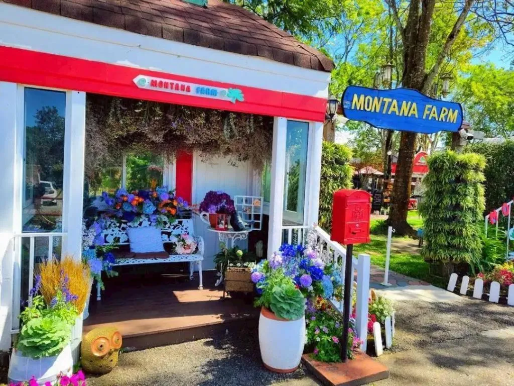 Montana Cotswolds Resort