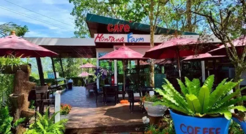 Montana Cotswolds Resort