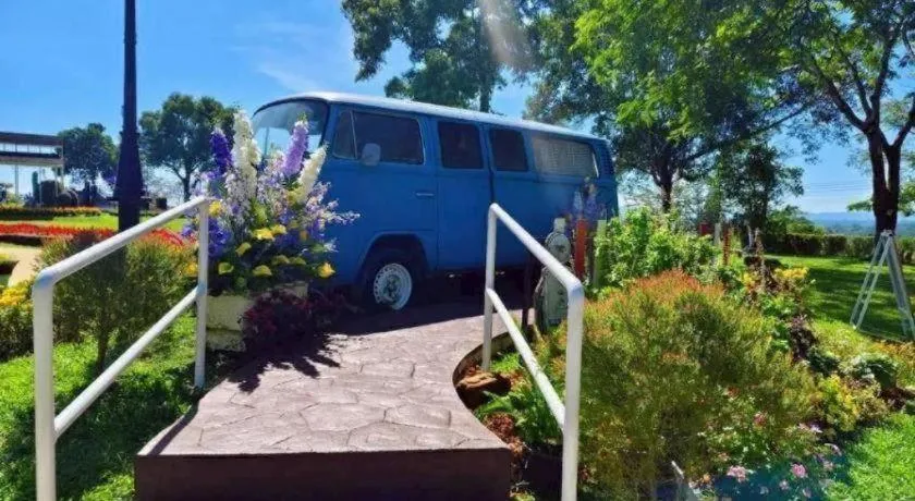 Montana Cotswolds Resort