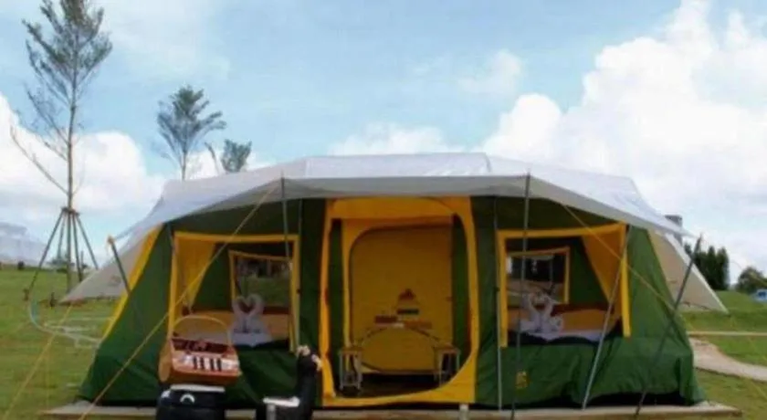 Montana Cotswolds Resort