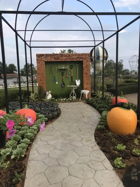 Montana Cotswolds Resort