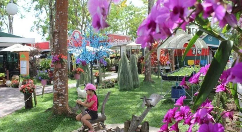 Montana Cotswolds Resort