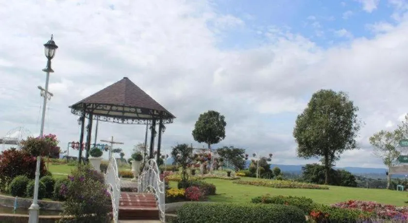 Montana Cotswolds Resort