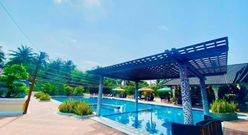 Forever Green Resort