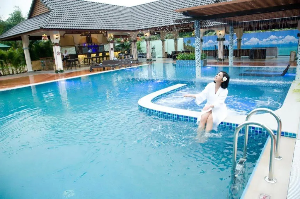 Forever Green Resort