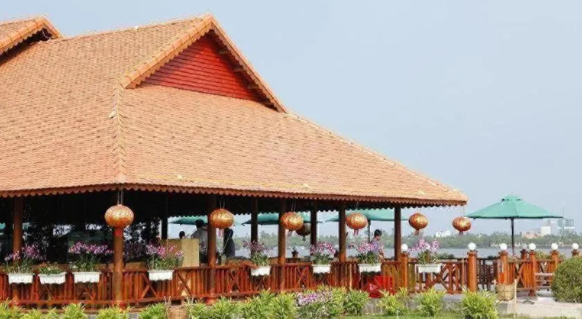 Forever Green Resort