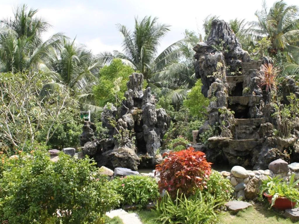 Forever Green Resort