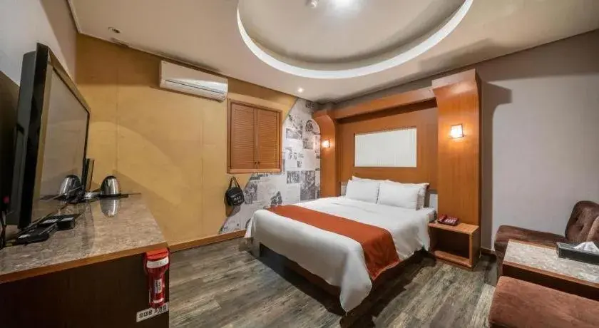 Bed in Hotel Highland Bed in Hotel Highland