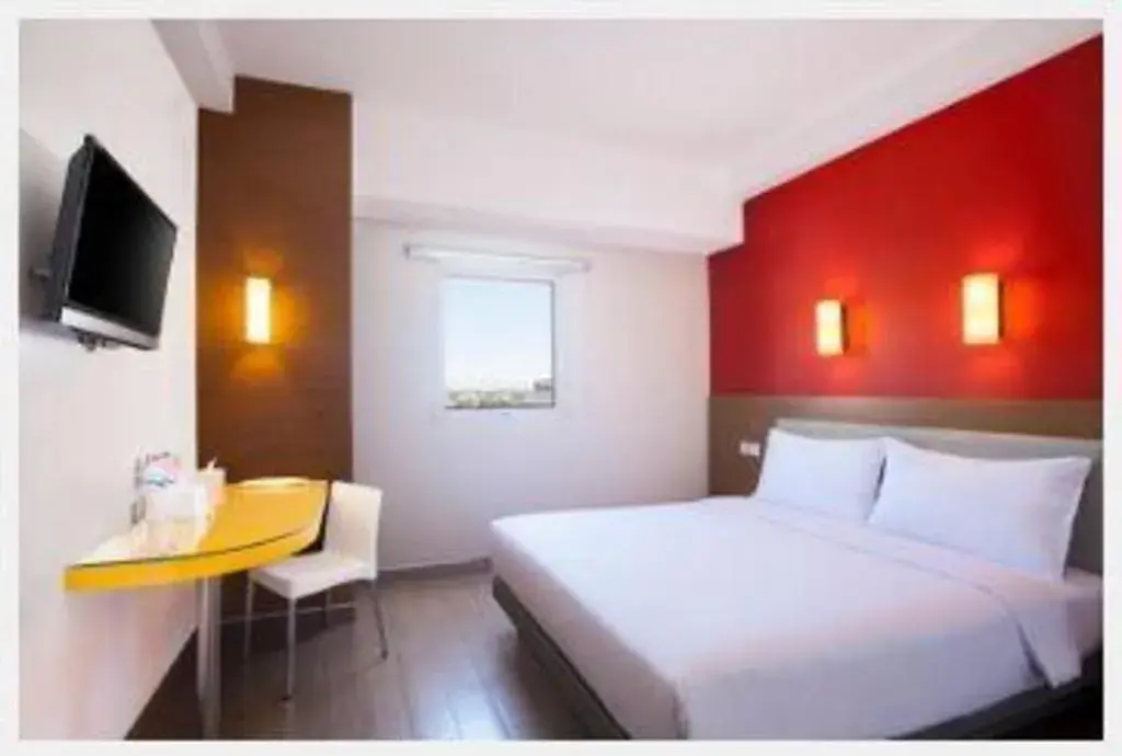 Bed in Amaris Hotel Kupang Bed in Amaris Hotel Kupang