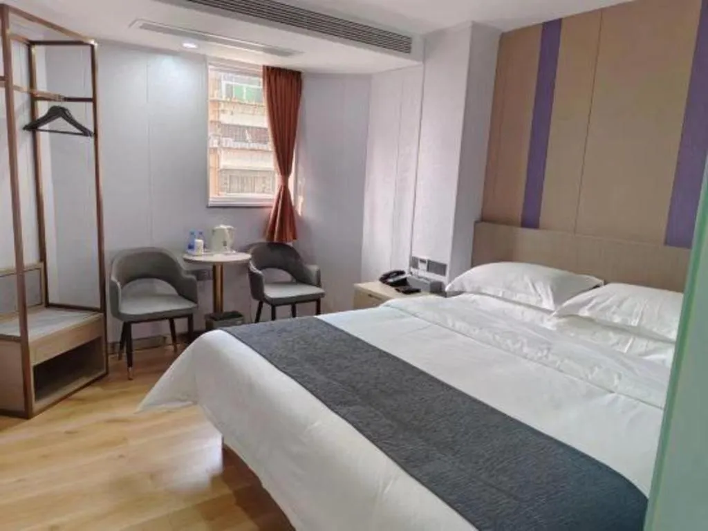 7 Days Inn Shenzhen Huaqiang Science Museum Metro Station