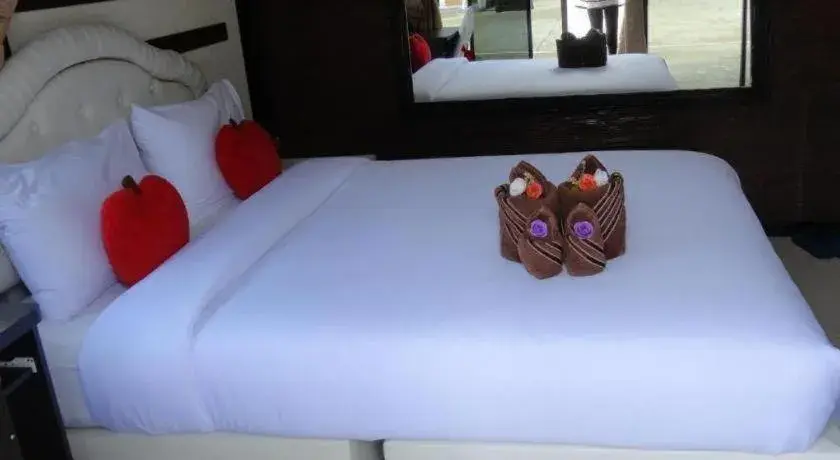 Bed in Love You Resort Bed in Love You Resort