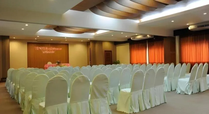 Bangsaen Villa Hotel