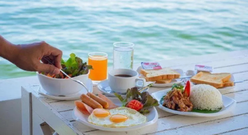 Bangsaen Villa Hotel