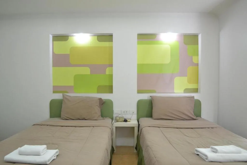 Bed in Bangsaen Villa Hotel