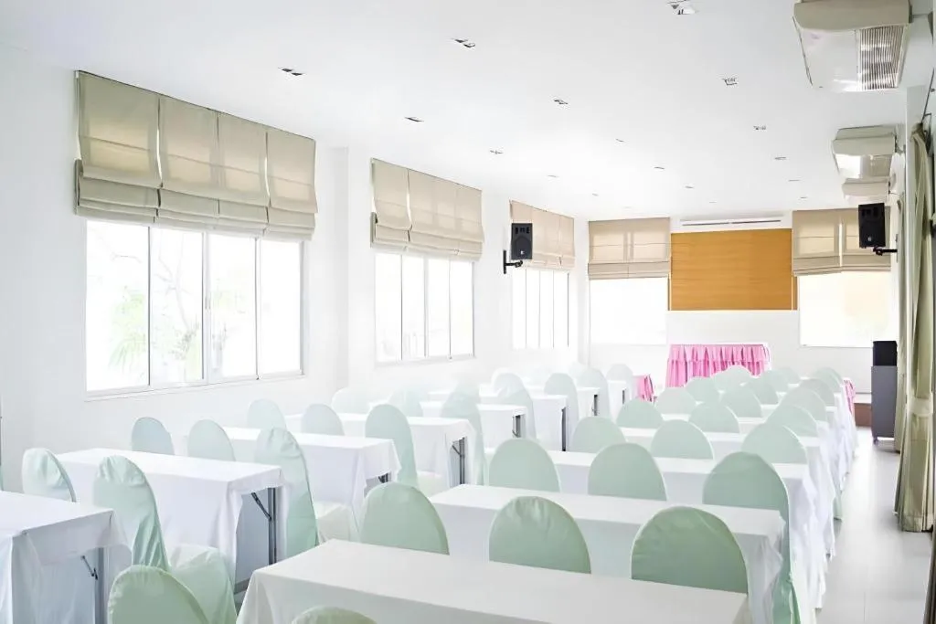 Bangsaen Villa Hotel