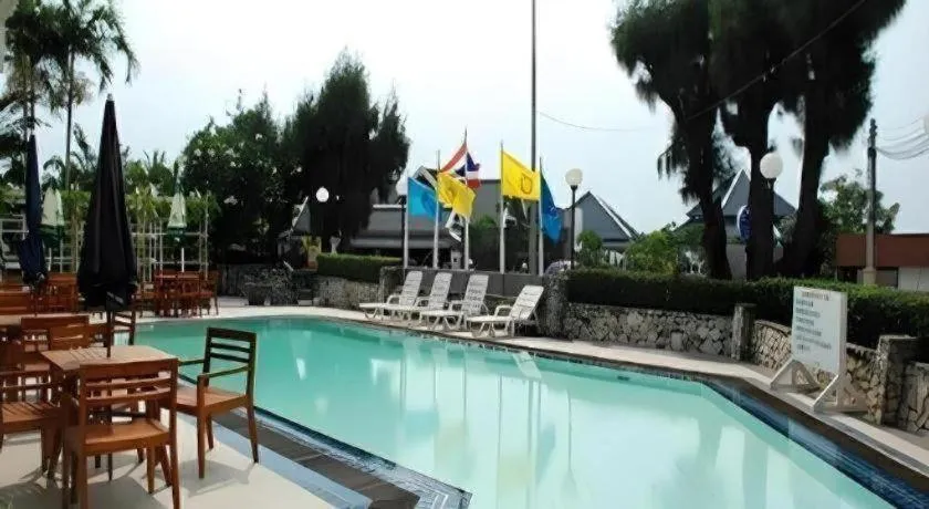 Bangsaen Villa Hotel
