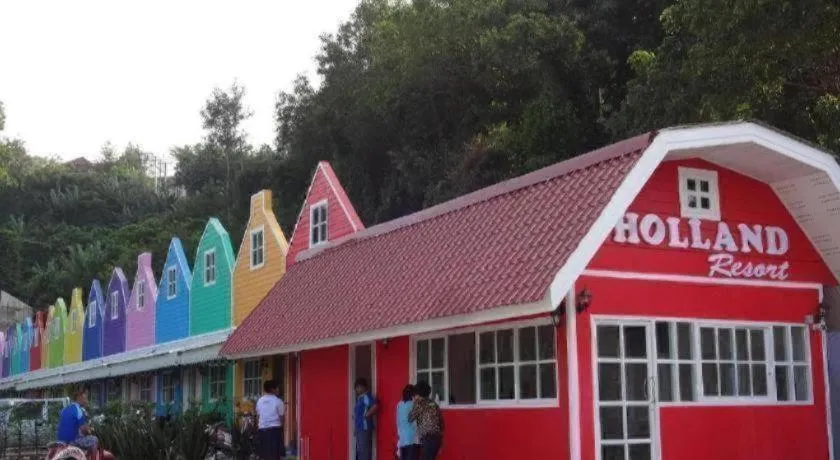 Holland Resort Phuket