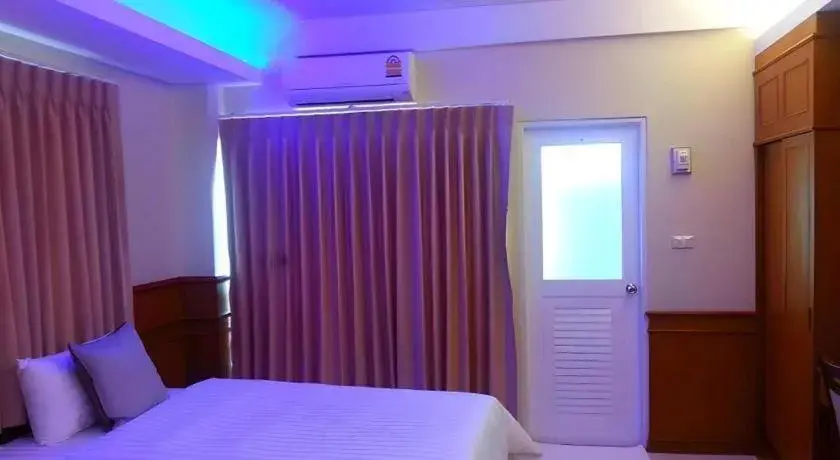 Bed in Seksub Place Bed in Seksub Place