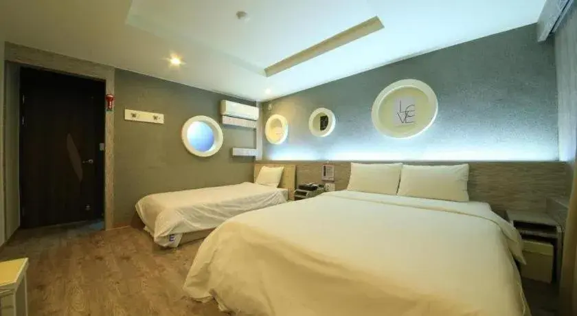 Hotel M story Hotel M story