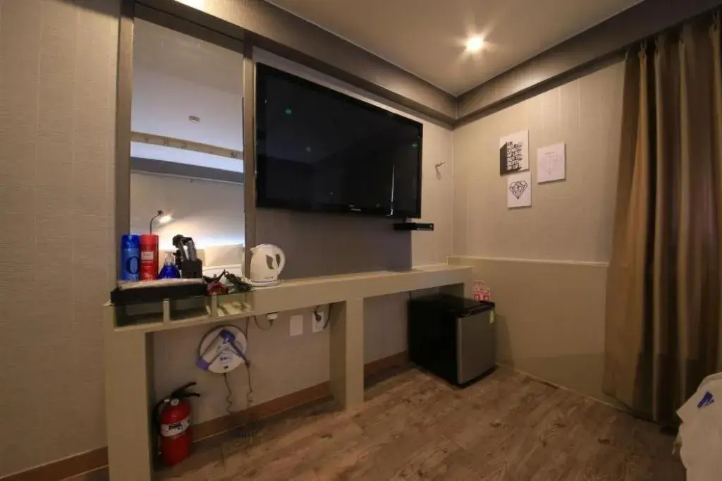 Hotel M story Hotel M story