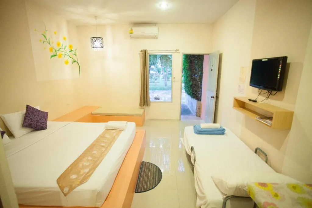 Bed in Mittraphap Resort