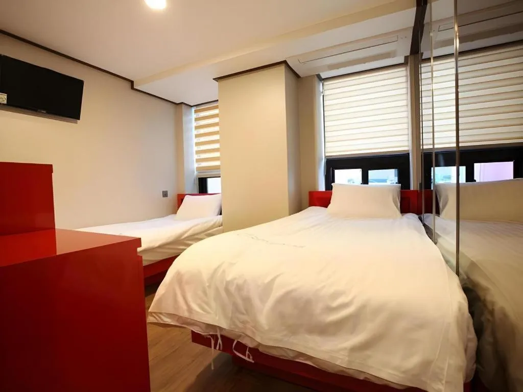 Bed in Myeongdong Mom House