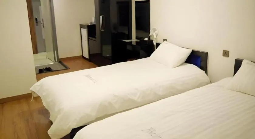 Bed in Myeongdong Mom House