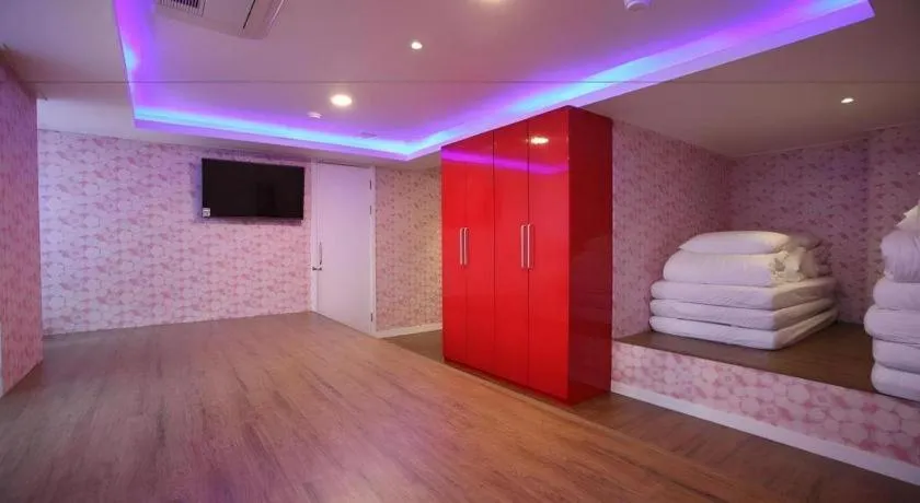 Myeongdong Mom House