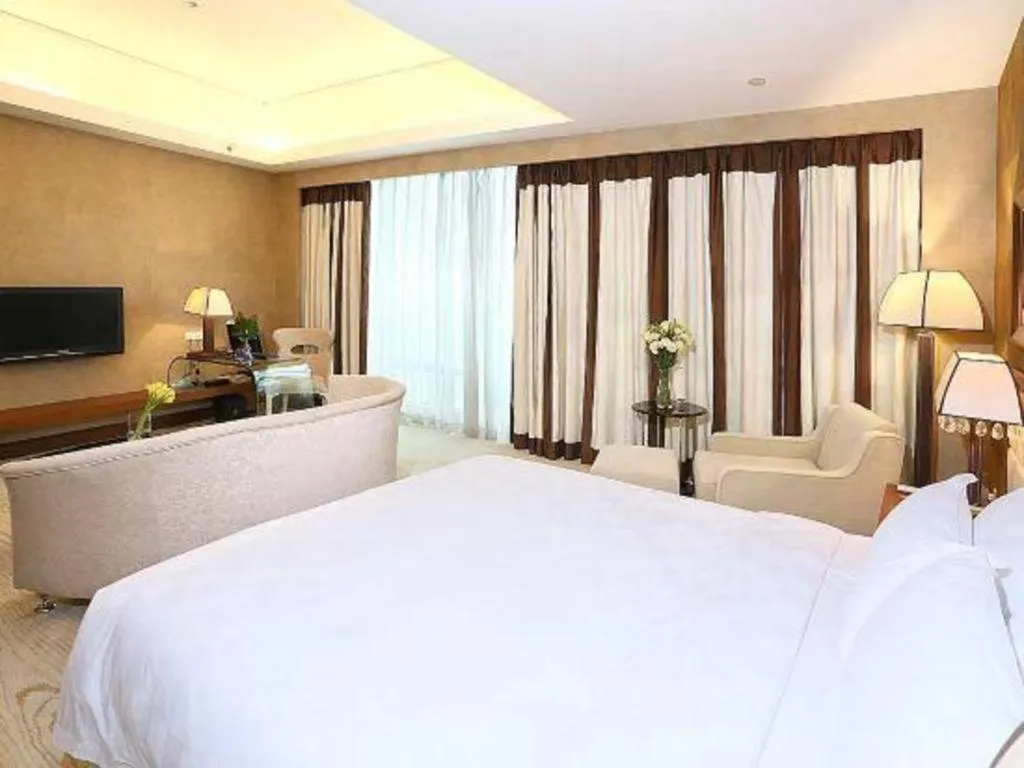 Bed in Regency Hotel