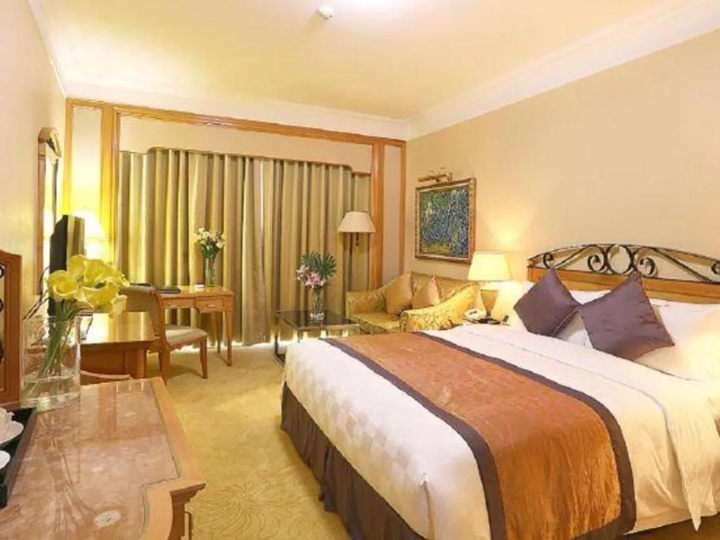 Bed in Regency Hotel