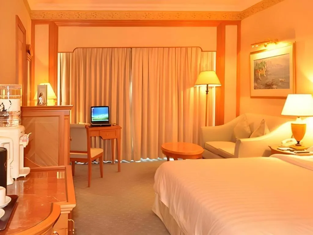 Bed in Regency Hotel