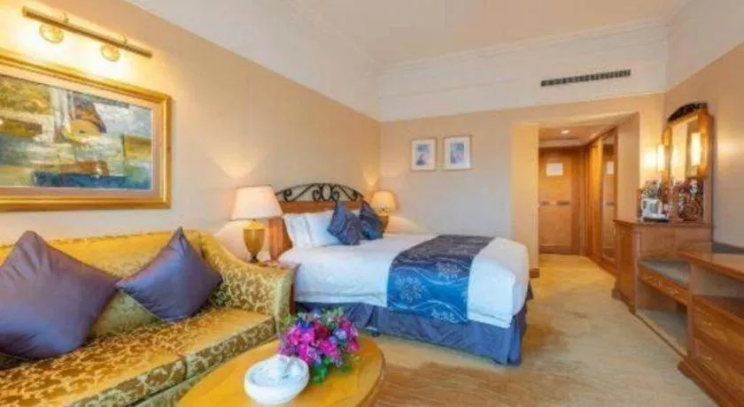 Bed in Regency Hotel