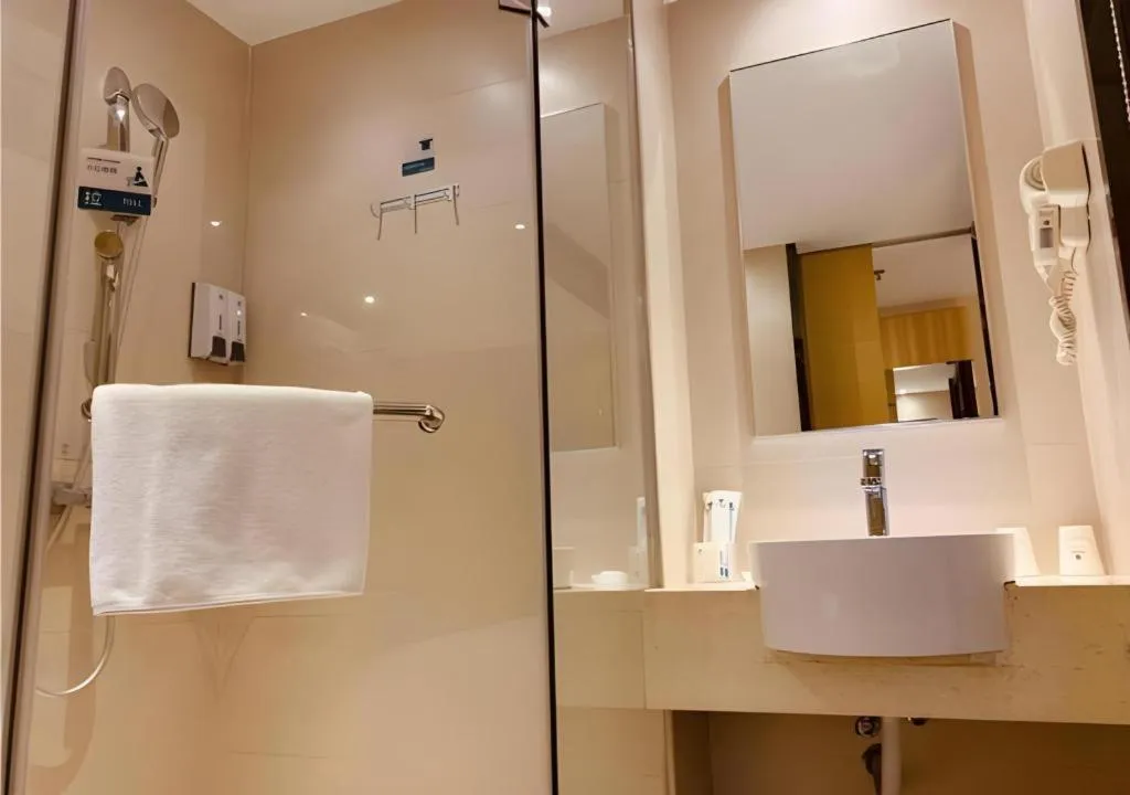 City Comfort Inn Shenzhen Nanshan Hi-Tech Industrial Park Majialong