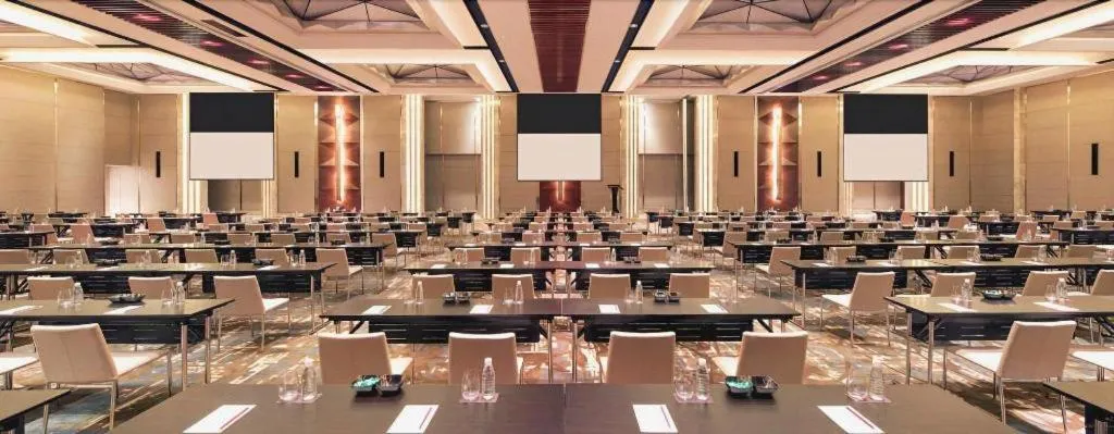 New World Guiyang Hotel