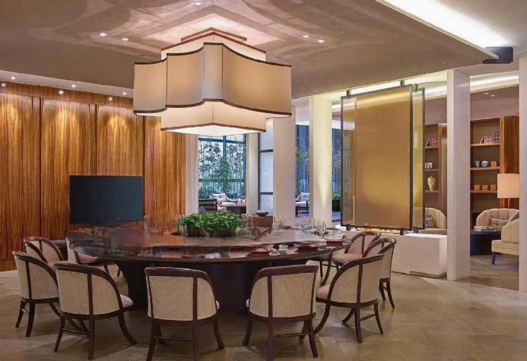 New World Guiyang Hotel